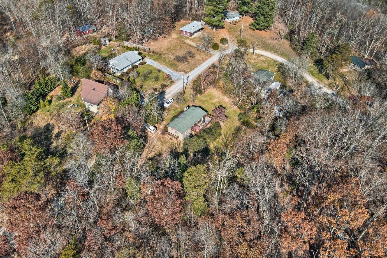 Calming Shenandoah Valley Cabin With Hot Tub! Villa Luray Esterno foto