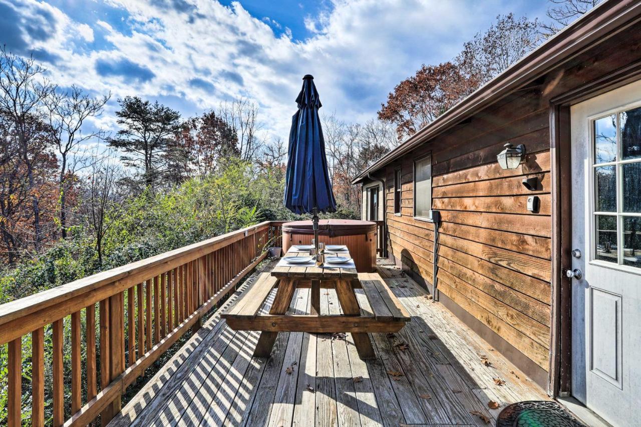 Calming Shenandoah Valley Cabin With Hot Tub! Villa Luray Esterno foto